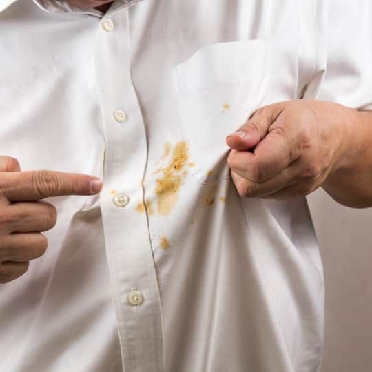 How to Get Grease Stains Out of Clothes: Step-by-Step Guide (2026)