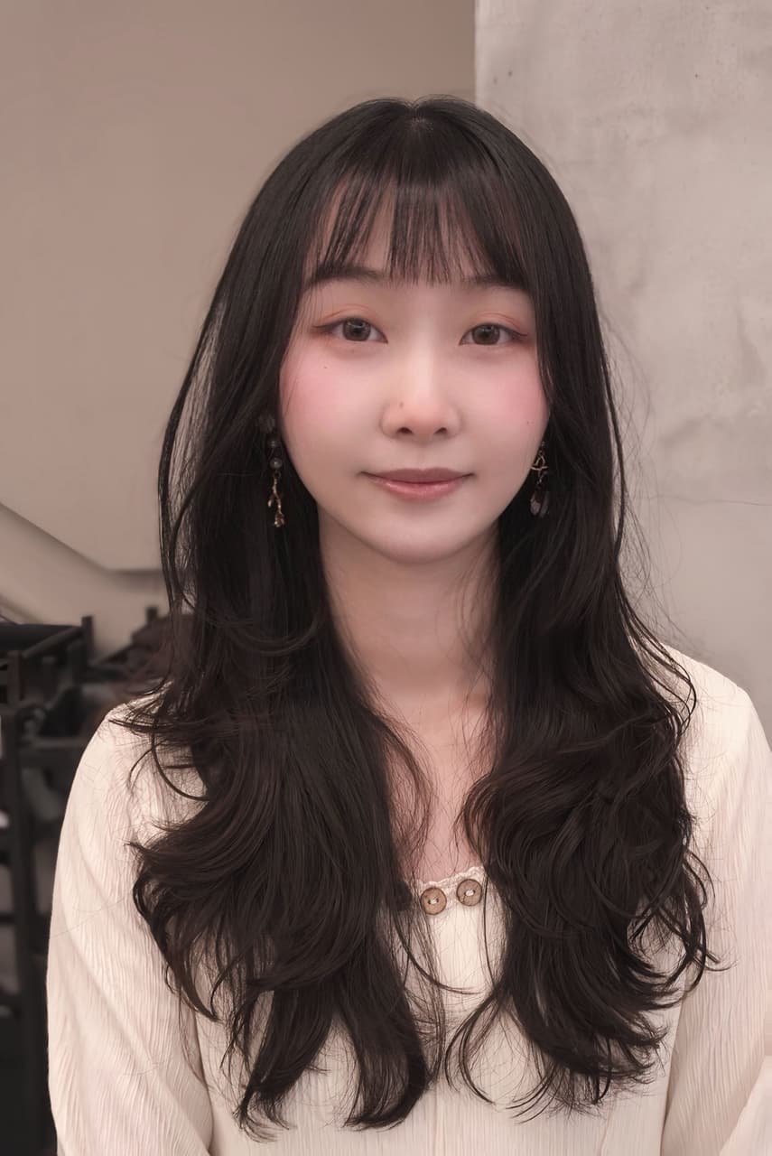 How to Style Bangs: Step-by-Step Guide (2026)