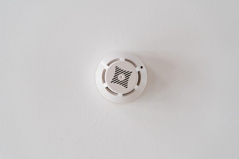 How to Change Fire Detector Battery: Step-by-Step Guide (2026)